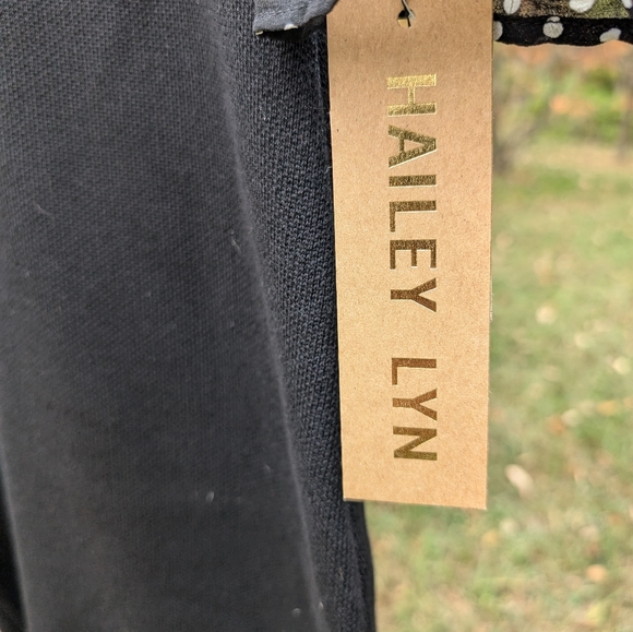 Hailey Lyn dress with ties at collar - Picture 5 of 7